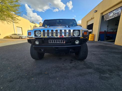 Used 2005 HUMMER H2 SUT w/ Preferred Equipment Group AWD/4WD image 7