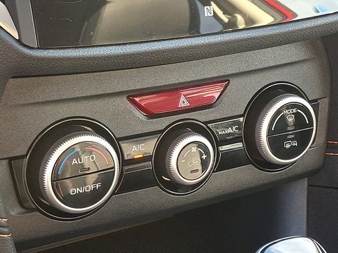 Used 2022 Subaru Crosstrek 2.5i Limited w/ Moonroof Package 1 image 15