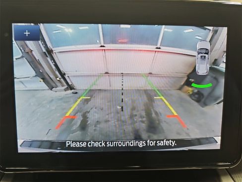 Used 2021 Ford Explorer XLT w/ Equipment Group 202A image 22