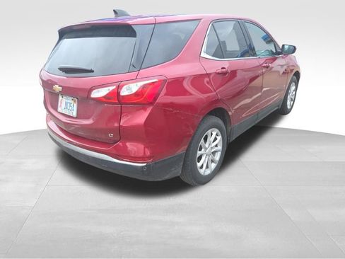 Used 2020 Chevrolet Equinox LT w/ Driver Convenience Package FWD image 4