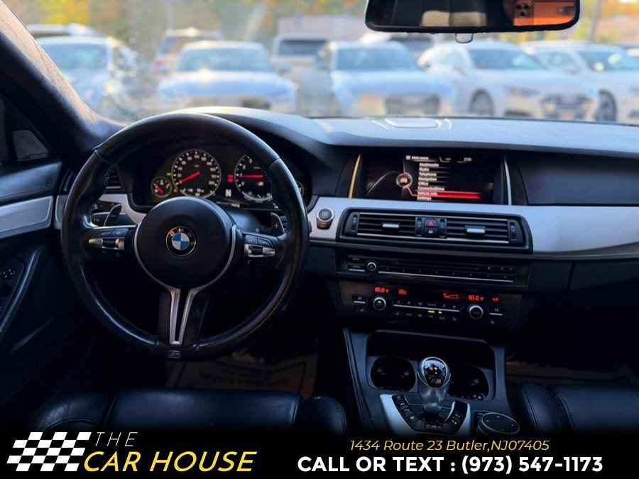 Used 2016 BMW M5 RWD image 24