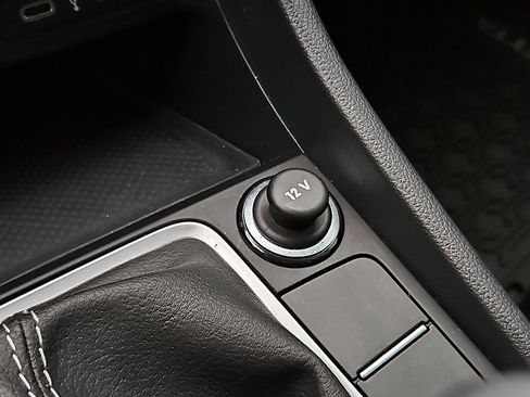 Used 2024 Volkswagen Jetta Sport image 23