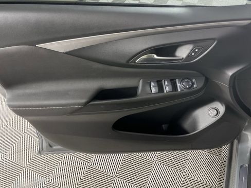 Used 2025 Buick Envista Avenir image 20