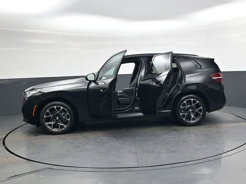 Used 2025 BMW X3 xDrive30i w/ Premium Package image 37