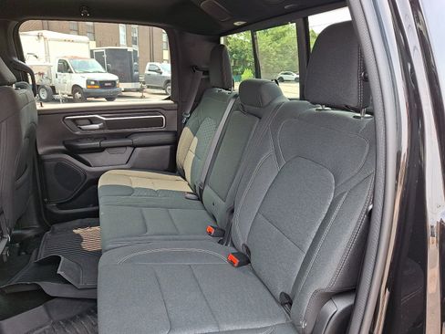 Used 2025 RAM 1500 Big Horn AWD/4WD image 8
