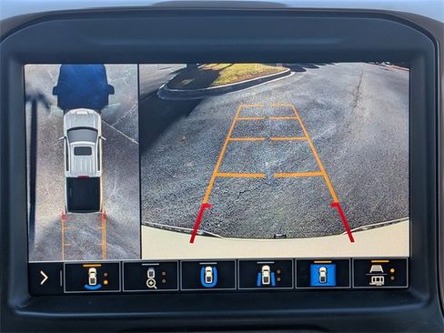 Used 2021 Chevrolet Silverado 1500 High Country w/ Technology Package image 21