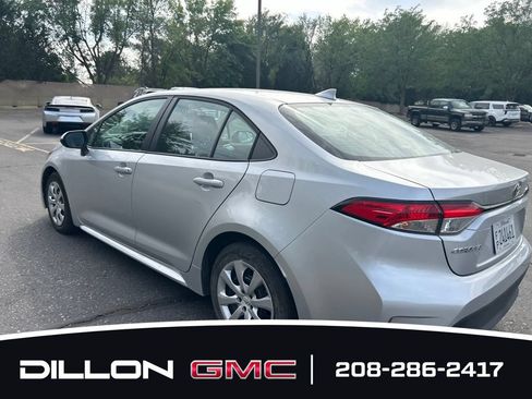 Used 2025 Toyota Corolla LE FWD image 4