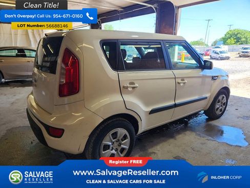 Used 2013 Kia Soul FWD image 4