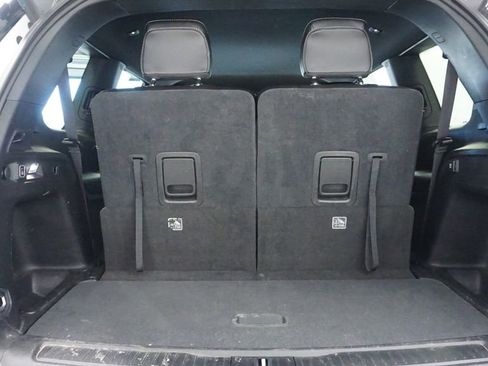 Used 2023 Jeep Grand Cherokee L Laredo image 12