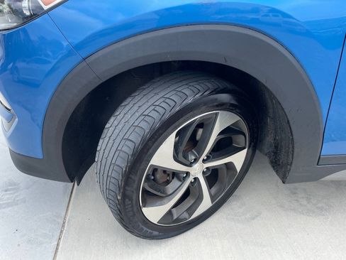 Used 2017 Hyundai Tucson Limited AWD/4WD image 12
