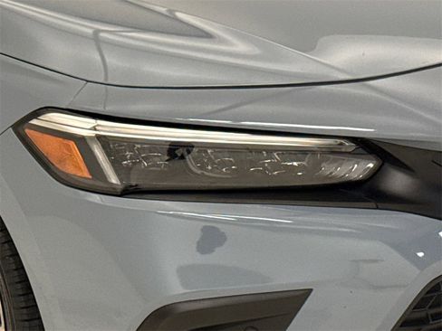 Certified 2023 Honda Civic Sport Touring image 5