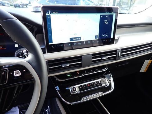 New 2026 Lincoln Corsair Premiere image 22