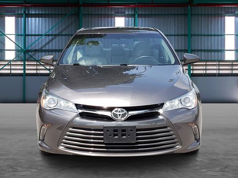 Used 2017 Toyota Camry XLE FWD image 7