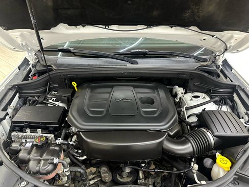 Used 2019 Jeep Grand Cherokee Altitude image 46