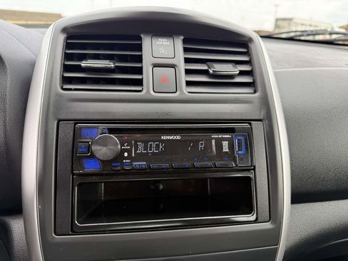 Used 2017 Nissan Versa SV image 18