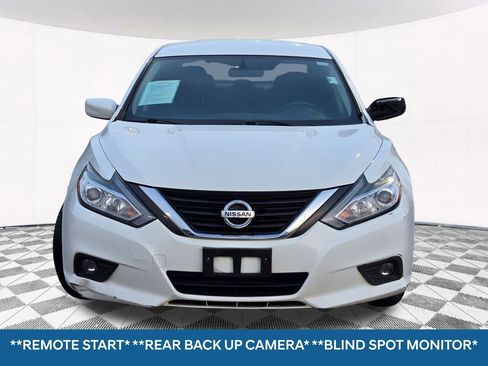 Used 2018 Nissan Altima 2.5 SV image 2