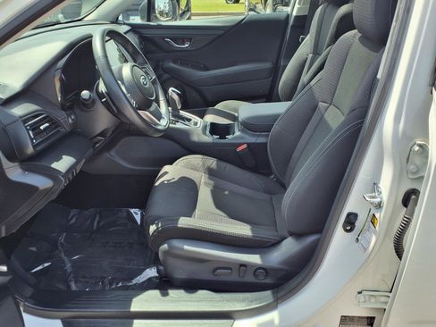 Used 2025 Subaru Outback Premium AWD/4WD image 15