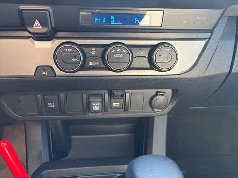 Used 2023 Toyota Tacoma SR5 image 12