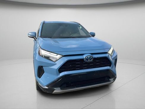 Used 2023 Toyota RAV4 SE w/ SE Grade Weather Package AWD/4WD image 3