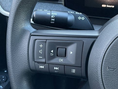 New 2026 Nissan Kicks S image 22