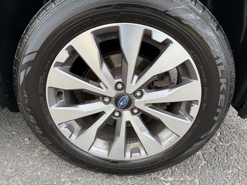 Used 2019 Subaru Outback 3.6R Touring w/ Popular Package #3A image 9