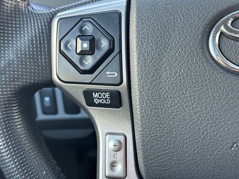 Used 2015 Toyota Tacoma PreRunner w/ SR5 Package RWD image 46