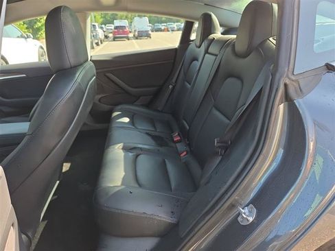 Used 2023 Tesla Model 3 Standard Range RWD image 7