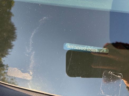 Used 2025 Kia K4 LXS image 31