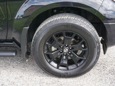 Used 2020 Nissan Frontier SV w/ Midnight Edition Floor Mats AWD/4WD image 6