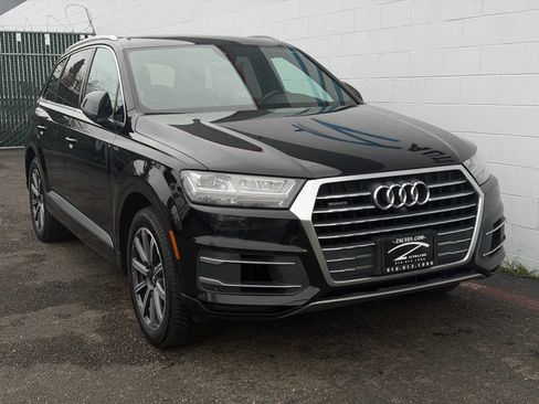 Used 2017 Audi Q7 3.0T Premium Plus w/ Premium Plus Package image 7