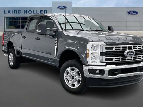 New 2026 Ford F350 XLT AWD/4WD image 2