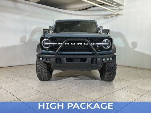 Used 2023 Ford Bronco Wildtrak image 24