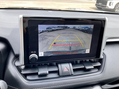Used 2024 Toyota RAV4 XLE image 27