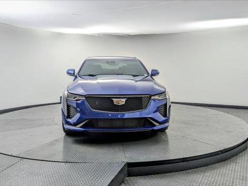 Used 2020 Cadillac CT4 V image 12