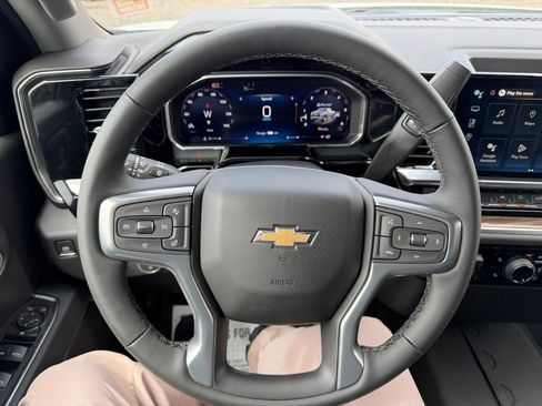 New 2026 Chevrolet Silverado 1500 LT w/ Z71 Off-Road Package image 11