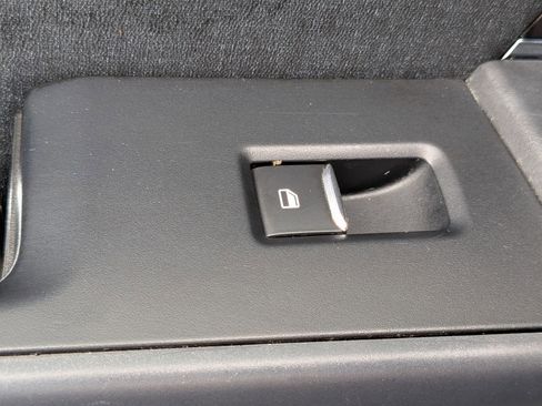 Used 2021 Ford F150 Lariat AWD/4WD image 29