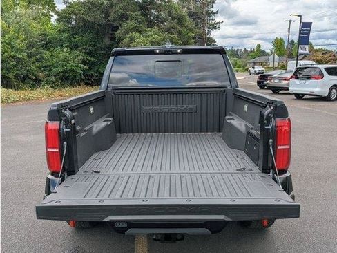 Used 2025 Toyota Tacoma TRD Pro AWD/4WD image 73