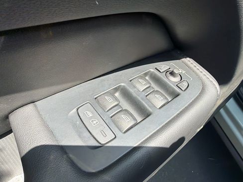 Certified 2024 Volvo XC60 B5 Plus AWD/4WD image 24