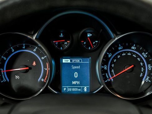 Used 2015 Chevrolet Cruze LT image 17