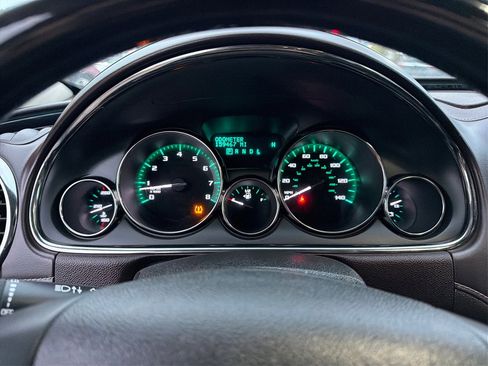 Used 2017 Buick Enclave Leather image 19