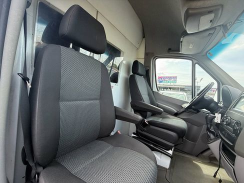 Used 2012 Mercedes-Benz Sprinter 3500 image 22