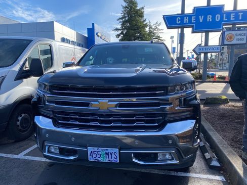 Used 2019 Chevrolet Silverado 1500 LTZ image 1