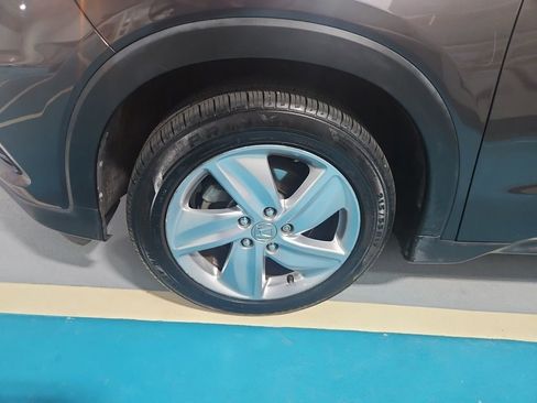 Used 2019 Honda HR-V EX image 4