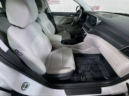 Used 2019 Hyundai Tucson Value FWD image 28