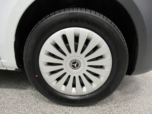 Used 2022 Mercedes-Benz Metris image 14