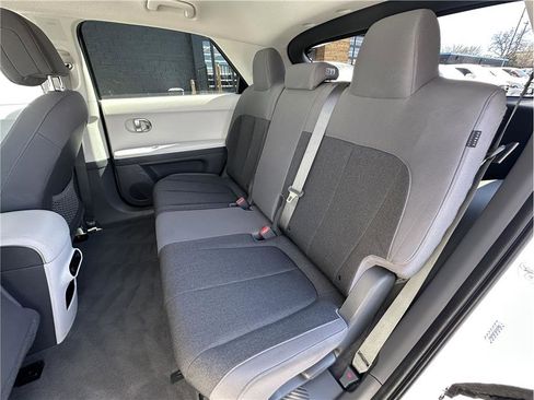 Used 2024 Hyundai Ioniq 5 SEL image 16