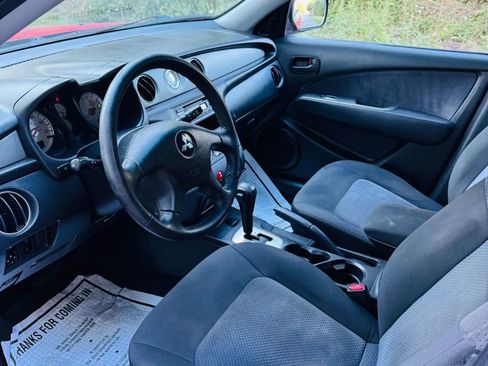 Used 2003 Mitsubishi Outlander XLS image 9