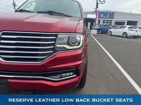 Used 2017 Lincoln Navigator Reserve AWD/4WD image 12