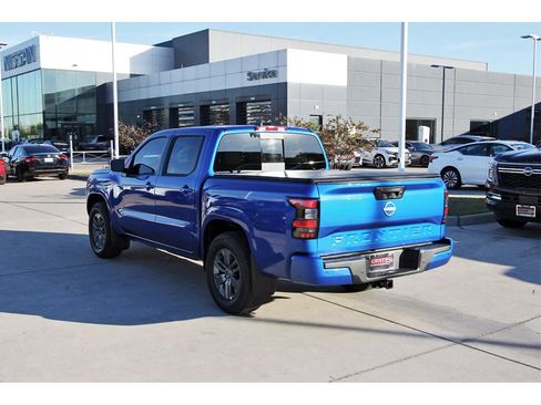 New 2026 Nissan Frontier SV image 3