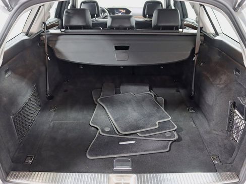 Used 2013 Mercedes-Benz E 350 4MATIC Wagon image 36